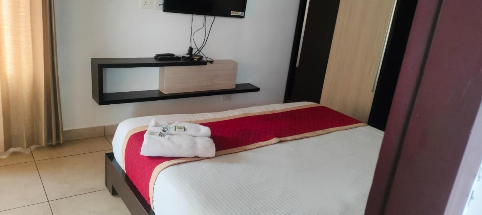 Ezebella Luxury Service Villa Ooty Exteriör bild